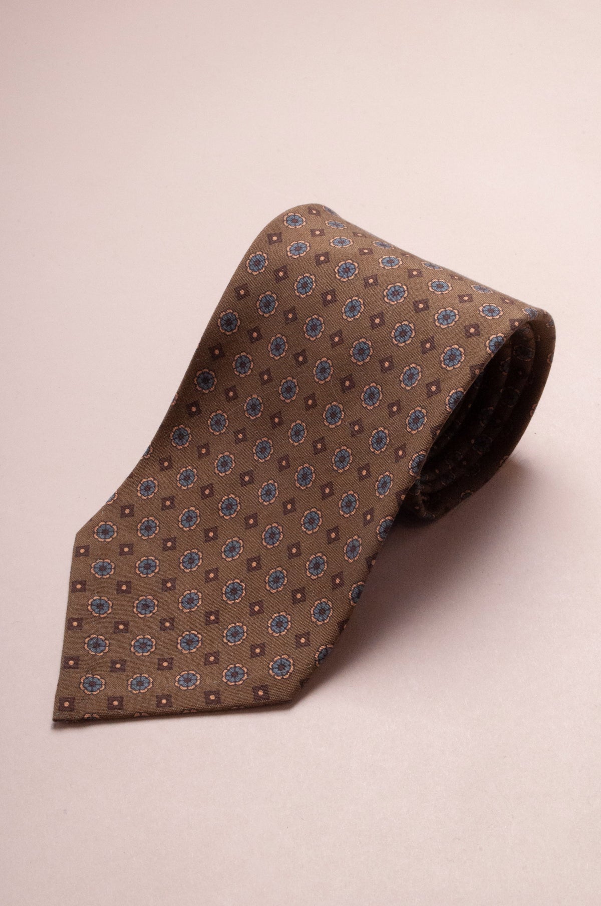 CRURAFASHION Brown Vintage Design Silk Tie